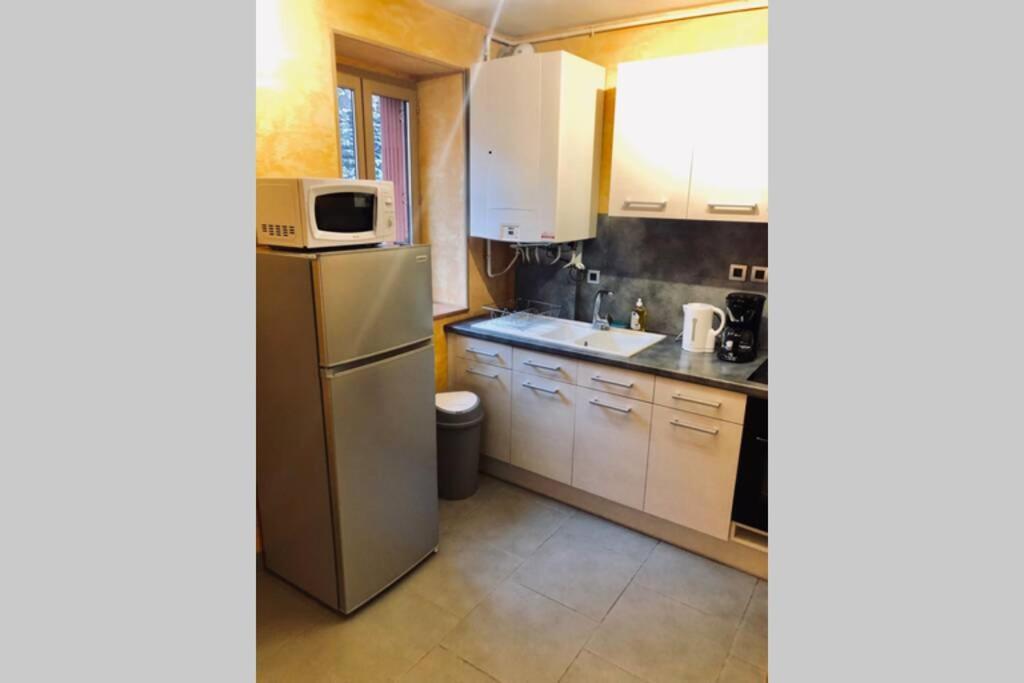 F3 - Neuf - 4/6 P - Lits King Size - Wifi - Cour Apartment Le Puy-en-Velay Exterior foto