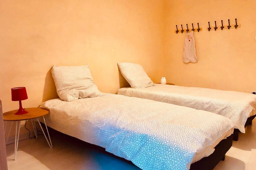 F3 - Neuf - 4/6 P - Lits King Size - Wifi - Cour Apartment Le Puy-en-Velay Exterior foto